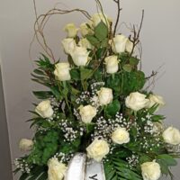 centro funeral rosas blancas