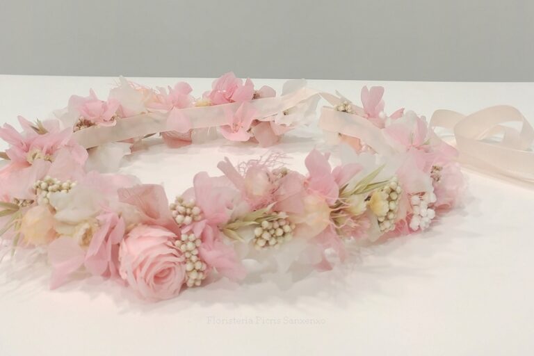 corona de flores preservadas comunion