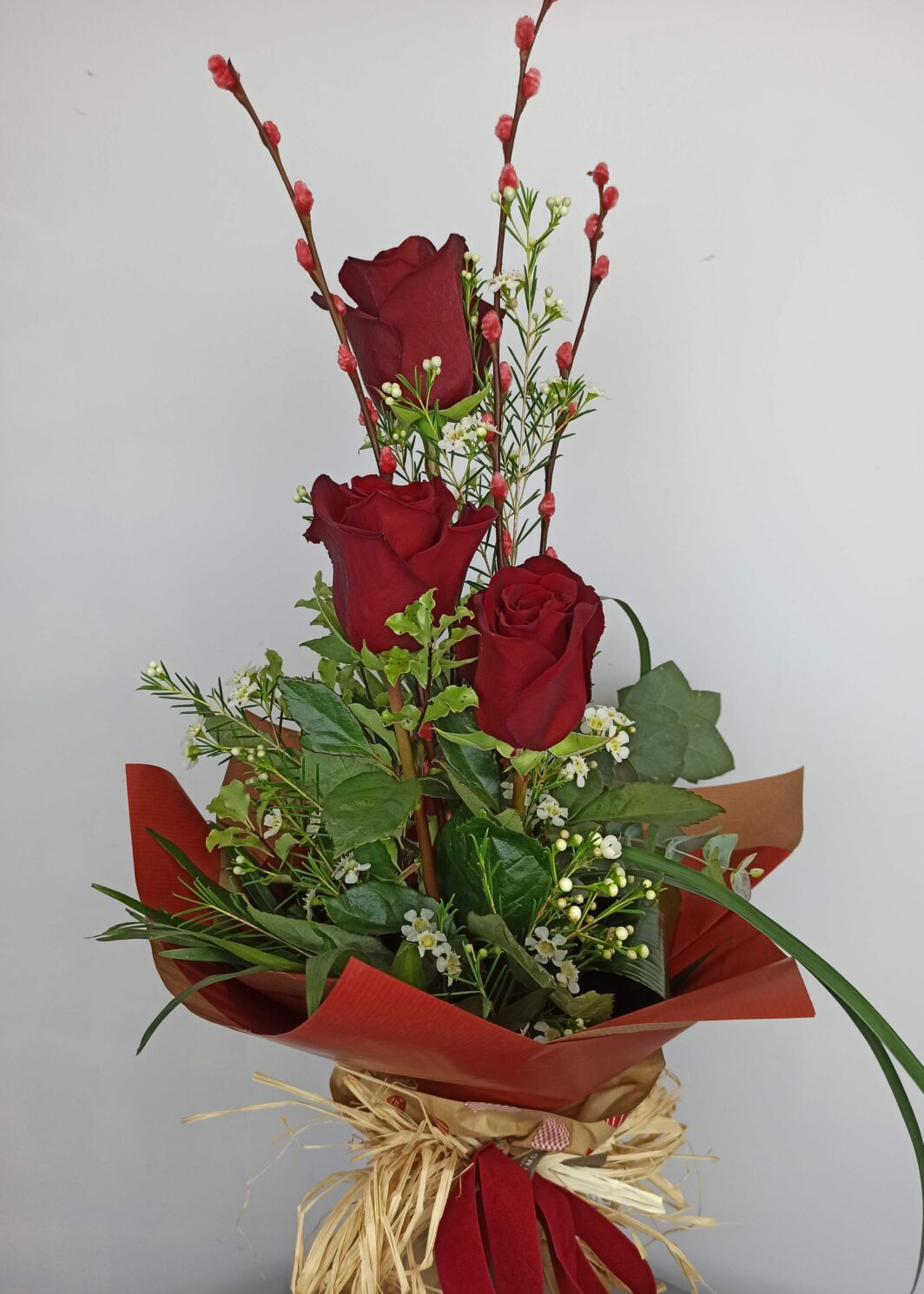 ramo de 3 rosas rojas