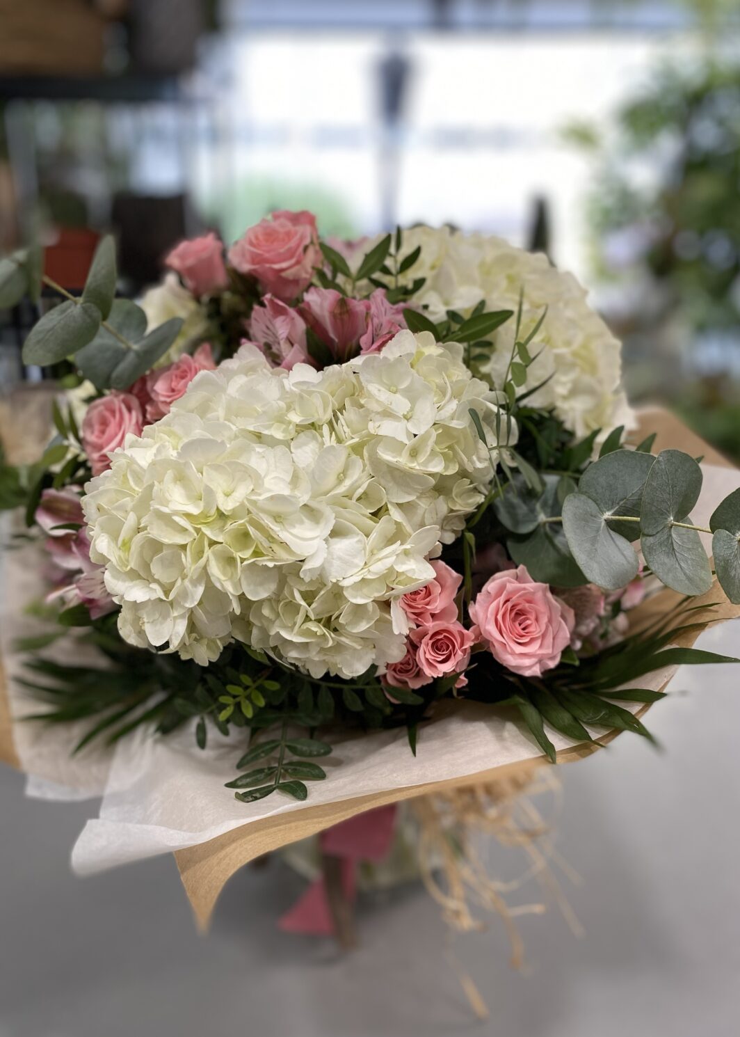 Ramo Hortensias y más